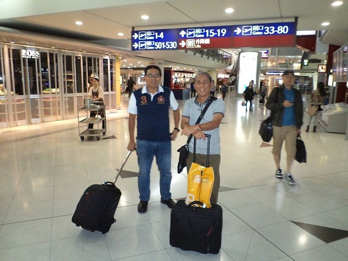 ... bye saudi, homeward bound with arch. Armand, layover hongkong, Sept. 28, 2013